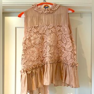 Beautiful lace Alexi top size XS perfect condition